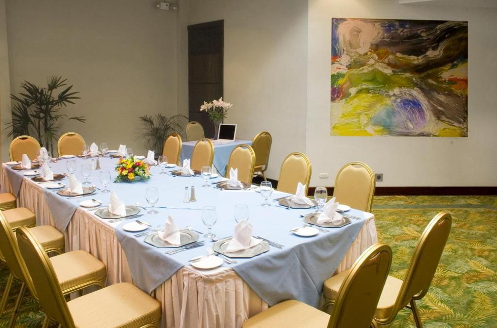 Hotel Palma Real Сан-Хосе Экстерьер фото
